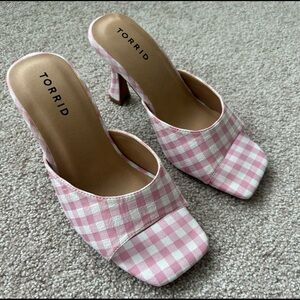 Pink gingham heels